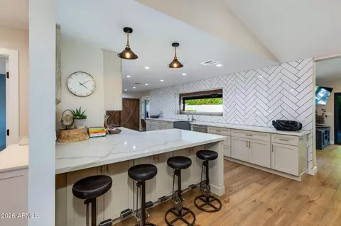 Kitchen - 3443 N 48th Way, Phoenix, AZ 85018 photo 1 of 7