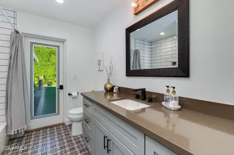 Bath - 3443 N 48th Way, Phoenix, AZ 85018 photo 5 of 5