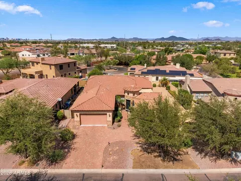 View/Area - 3212 E Constance Way, Phoenix, AZ 85042 photo 1 of 5