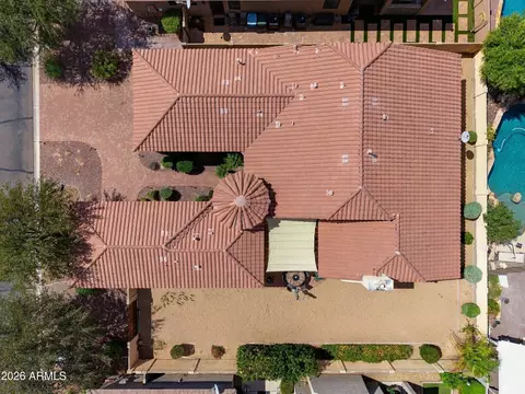 View/Area - 3212 E Constance Way, Phoenix, AZ 85042 photo 2 of 5