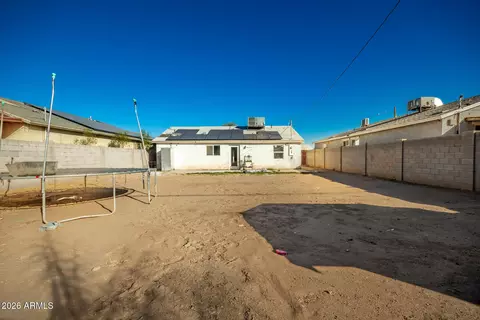 Exterior - 914 S 30th Dr, Phoenix, AZ 85009 photo 3 of 3