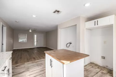 Other - 914 S 30th Dr, Phoenix, AZ 85009 photo 4 of 12