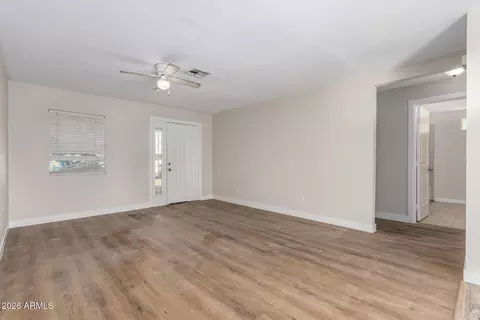 Living - 914 S 30th Dr, Phoenix, AZ 85009 photo 4 of 4