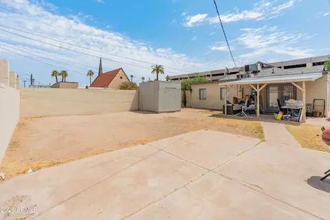 Exterior - 126 N 9th Ave, Phoenix, AZ 85007 photo 5 of 7