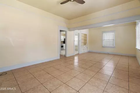 Living - 126 N 9th Ave, Phoenix, AZ 85007 photo 3 of 3