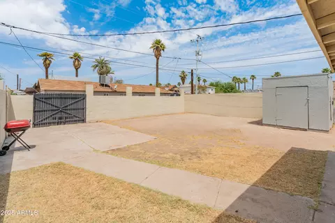 Exterior - 126 N 9th Ave, Phoenix, AZ 85007 photo 3 of 7