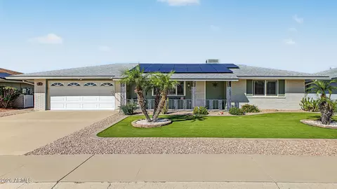 9608 W Brokenstone Dr, Sun City, AZ 85351