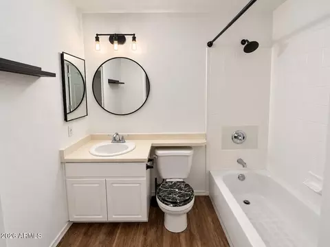 Bath - 1701 E Colter St #391, Phoenix, AZ 85016 photo 2 of 4