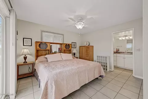 Bedroom - 889 E Lancaster Cir, Florence, AZ 85132 photo 2 of 4