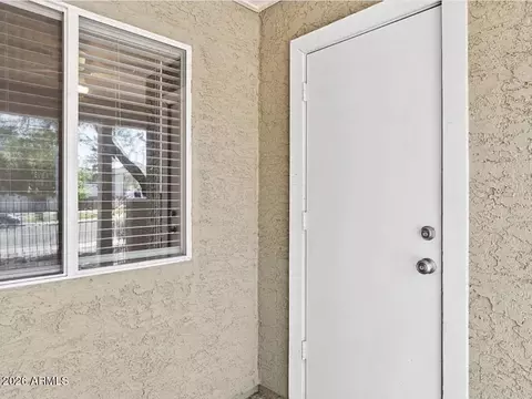 Exterior - 1336 E Mountain View Rd #110, Phoenix, AZ 85020 photo 2 of 4