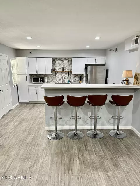 8020 E Thomas Rd #113, Scottsdale, AZ 85251