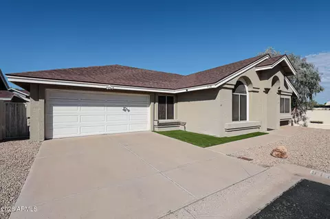 Exterior - 918 E Annette Dr, Phoenix, AZ 85022 photo 3 of 8