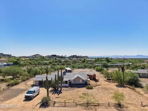 View/Area - 1701 E Las Palmaritas Dr, Phoenix, AZ 85020 photo 3 of 4