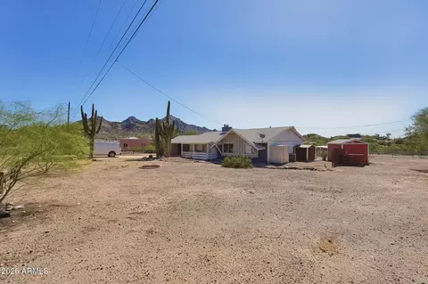 Exterior - 1701 E Las Palmaritas Dr, Phoenix, AZ 85020 photo 5 of 6