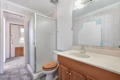 Bath - 1701 E Las Palmaritas Dr, Phoenix, AZ 85020 photo 4 of 4