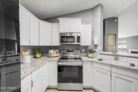 Kitchen - 5646 S 41st Pl, Phoenix, AZ 85040 photo 2 of 2