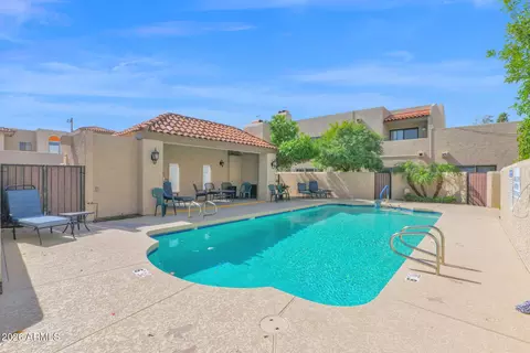 Exterior - 5812 N 12th St #30, Phoenix, AZ 85014 photo 11 of 11