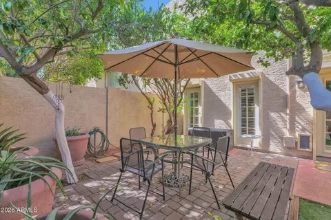 Exterior - 5812 N 12th St #30, Phoenix, AZ 85014 photo 9 of 11