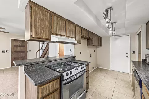 Kitchen - 4815 E Winston Dr #2, Phoenix, AZ 85044 photo 3 of 4
