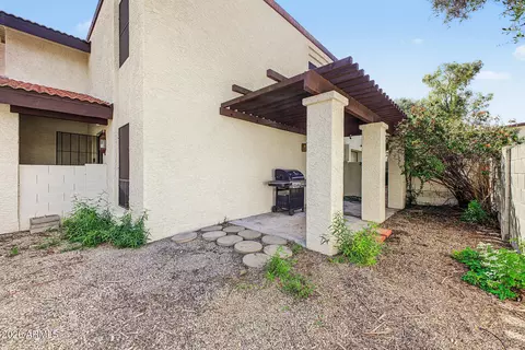 Exterior - 4815 E Winston Dr #2, Phoenix, AZ 85044 photo 5 of 8
