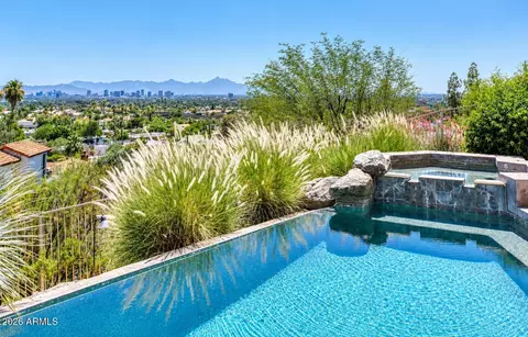 Exterior - 2040 E Vista Ave, Phoenix, AZ 85020 photo 10 of 10