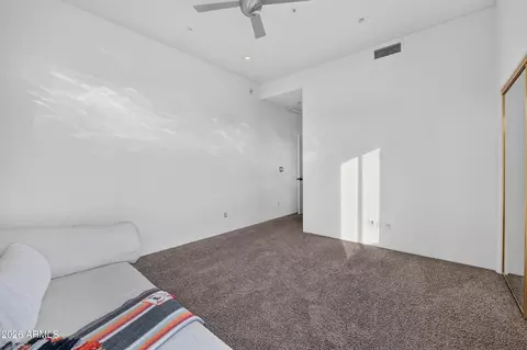 Bedroom - 2040 E Vista Ave, Phoenix, AZ 85020 photo 4 of 6