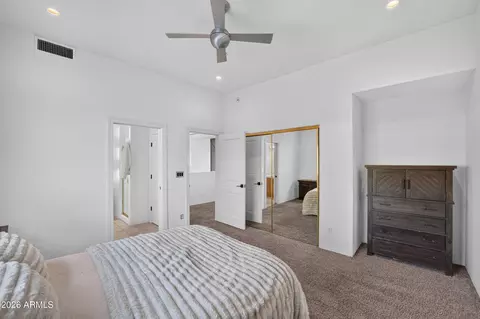 Bedroom - 2040 E Vista Ave, Phoenix, AZ 85020 photo 6 of 6