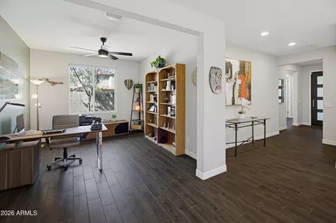 Entry Way - 509 E Balao Dr, Phoenix, AZ 85085 photo 2 of 2