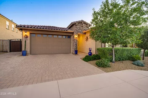 Exterior - 509 E Balao Dr, Phoenix, AZ 85085 photo 16 of 23