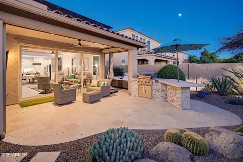 Exterior - 509 E Balao Dr, Phoenix, AZ 85085 photo 11 of 23