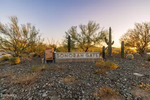 View/Area - 509 E Balao Dr, Phoenix, AZ 85085 photo 7 of 11