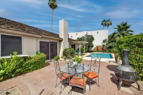 Exterior - 975 E Lobster Trap Ln, Tempe, AZ 85283 photo 8 of 11