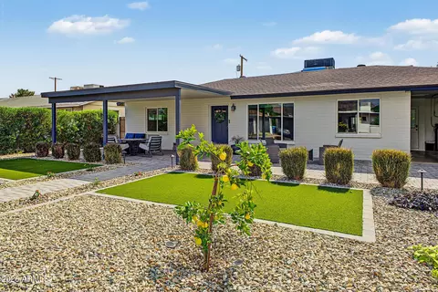 Exterior - 4845 E Fairmount Ave, Phoenix, AZ 85018 photo 4 of 10