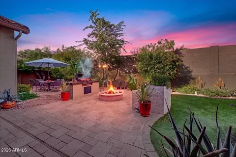 3720 W Links Dr, Phoenix, AZ 85086