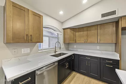 Kitchen - 4502 E Verbena Dr, Phoenix, AZ 85044 photo 2 of 3