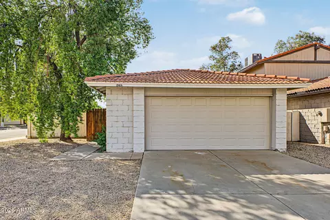1964 N Lexington Dr, Chandler, AZ 85224