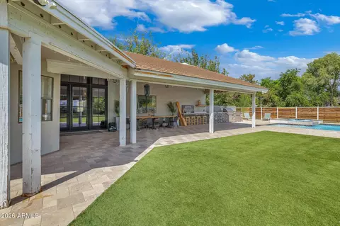 Exterior - 21249 S 158th St, Gilbert, AZ 85298 photo 8 of 13