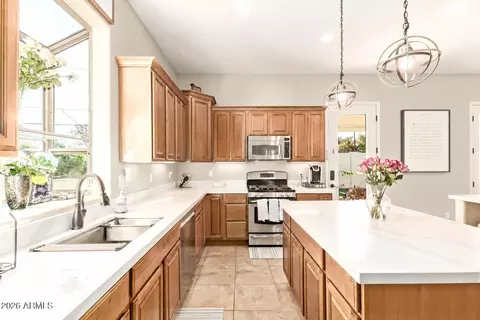 Kitchen - 4217 Edgemont Ave, Phoenix, AZ 85008 photo 2 of 4