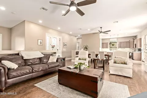 Living - 4217 Edgemont Ave, Phoenix, AZ 85008 photo 2 of 3