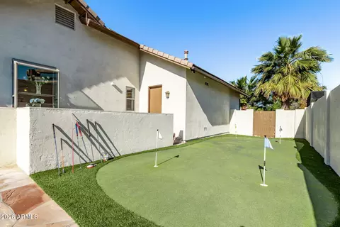 Exterior - 4217 Edgemont Ave, Phoenix, AZ 85008 photo 3 of 4