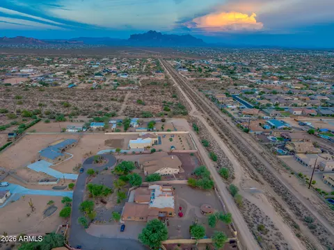 View/Area - 10027 E Hillview St, Mesa, AZ 85207 photo 2 of 13