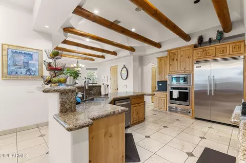 Kitchen - 10027 E Hillview St, Mesa, AZ 85207 photo 6 of 6