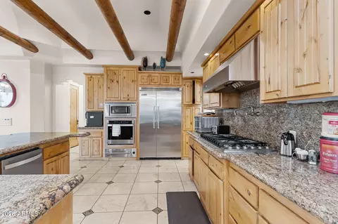 Kitchen - 10027 E Hillview St, Mesa, AZ 85207 photo 3 of 6