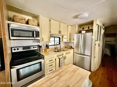 431 E Douglas Rd, Mesa, AZ 85205 photo 4