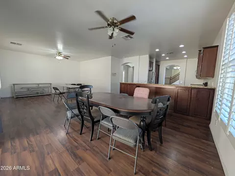 Dining - 5311 S 23rd Pl, Phoenix, AZ 85040 photo 3 of 3
