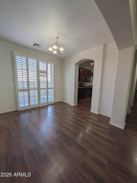 Dining - 5311 S 23rd Pl, Phoenix, AZ 85040 photo 1 of 3
