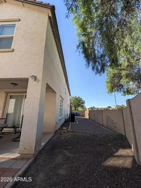 Exterior - 5311 S 23rd Pl, Phoenix, AZ 85040 photo 4 of 6