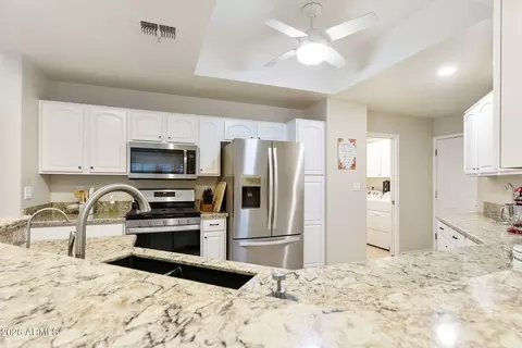 Kitchen - 4202 E Broadway Rd #17, Mesa, AZ 85206 photo 4 of 8