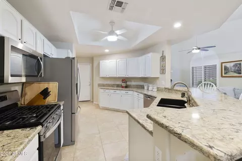 Kitchen - 4202 E Broadway Rd #17, Mesa, AZ 85206 photo 2 of 8