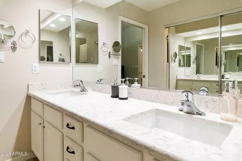 Bath - 4202 E Broadway Rd #17, Mesa, AZ 85206 photo 2 of 8